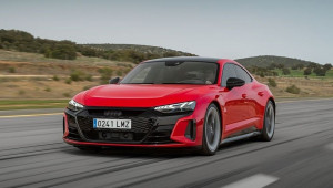 Audi RS E-tron GT ra mắt Việt Nam trong quý 2, cạnh tranh Porsche Taycan Turbo