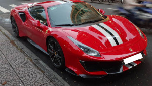 “Vua cafe” Đặng Lê Nguyên Vũ bổ sung siêu xe Ferrari 488 Pista Coupe độc nhất Việt Nam vào bộ sưu tập