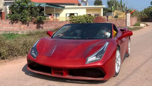 Siêu xe Ferrari 488 GTB “tự chế” của các bạn trẻ Quảng Ninh nhận được sự quan tâm đông đảo từ cộng đồng quốc tế