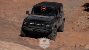 Ford Bronco cuối cùng cũng có hộp số sàn với gói nâng cấp Sasquatch Package