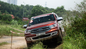 [VIDEO] Đem loạt xe Everest tiền tỷ đi PHÁ tại buổi offroad của CLB FE+