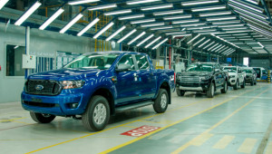 “Vua bán tải” Ford Ranger 2021 lắp ráp tại Việt Nam, giá như bản nhập