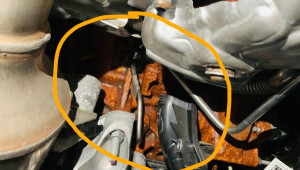 Ford Ranger mới bị gỉ sét, đại lý Ford phải mua lại chỉ sau chưa đầy một tháng bán cho khách Việt