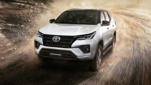 Toyota Fortuner Commander 2022 ra mắt Thái Lan: Giá từ 1 tỷ đồng, sản xuất đúng 1.000 chiếc