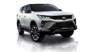 Toyota Fortuner Legender 2021 chuẩn bị ra mắt tại Việt Nam