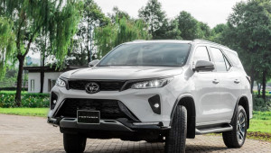 Toyota Fortuner 2020 ra mắt khách hàng Việt, giá từ 995 triệu đồng