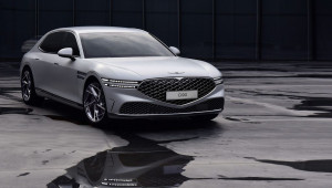 Ngang tầm S-Class nhưng rẻ hơn nhiều, Genesis G90 2022 cực đắt hàng trong ngày đầu mở bán