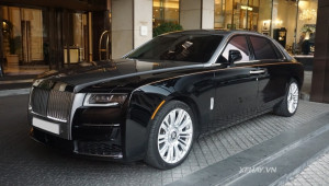 Sài Gòn: Cận cảnh Rolls-Royce Ghost thế hệ mới tông màu kép với đường coachline đặc biệt