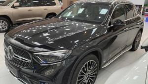 Chiếc Mercedes-Benz GLC 300 lăn bánh 17 km được rao bán rẻ hơn xe mới gần 300 triệu