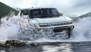 GMC Hummer EV bán chạy 