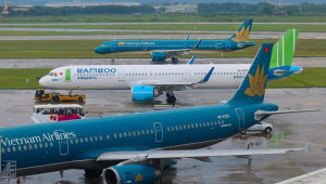 Tránh tắc nghẽn hai sân bay lớn, hàng không chuyển bay đêm dịp Tết