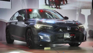 Honda giới thiệu Civic e:HEV 2025 tại Phillipines