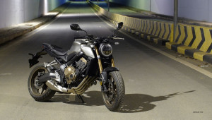 Honda CB650R 2019 - Vẻ đẹp thách thức mọi đối thủ