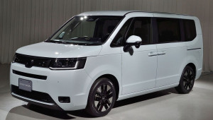 Honda Step WGN 2022: MPV “trần cao, mái thoáng