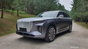 Cận cảnh Hongqi E-HS9 tại Việt Nam: Bản Flagship 4 chỗ giá 3,688 tỷ đồng có tới 7 màn hình