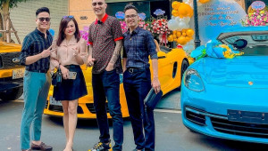 Huấn Hoa Hồng mang dàn xe sang đến nhận bàn giao nhà ở Ocean Park