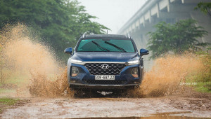 Hyundai Santa Fe tăng tốc 