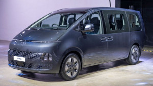 Hyundai Staria 2021 chính thức lên kệ tại Thái Lan với giá khởi điểm từ 1,21 tỷ VNĐ