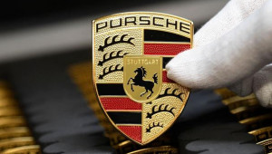 Porsche chính thức niêm yết trên sàn chứng khoán, được định giá 72 tỷ USD