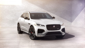 Jaguar F-PACE R-Dynamic Black trình làng: Phiên bản màu đen độc đáo với công nghệ tiên tiến