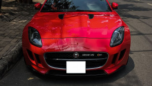 Cận cảnh “báo đốm nước Anh” Jaguar F-Type S trên đường phố Sài Gòn