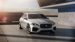 Jaguar XF R-Dynamic Black mới chào khách hàng Việt với giá từ 3,239 tỷ đồng