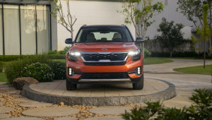 Kia Seltos chính thức ra mắt khách hàng Việt, giá chỉ 589 triệu VNĐ