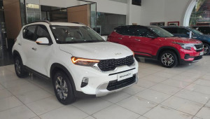 Kia Sonet tại Việt Nam  tăng giá, tạo thêm khoảng cách với đối thủ Toyota Raize