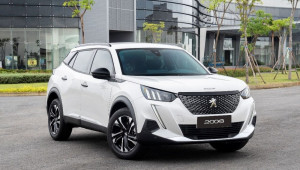 Các hãng ô tô chạy đua ưu đãi dịp cao điểm mua sắm cuối năm