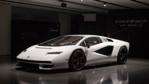 Lamborghini Countach 2021 