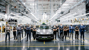 Lamborghini Urus là siêu SUV bán chạy nhất với 15.000 xe đến tay khách hàng