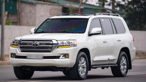 Toyota Land Cruiser đời 2016 được rao bán gần 4,9 tỷ đồng, cao hơn xe đời mới