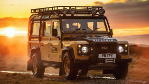 Chiêm ngưỡng SUV off-road Land Rover Defender Works V8 Trophy phiên bản giới hạn siêu hiếm