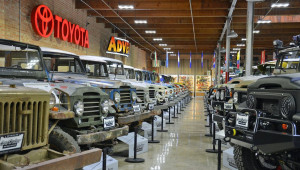 Choáng ngợp với bảo tàng Land Cruiser lớn nhất thế giới