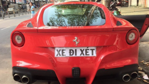 Xe mới mua, đeo biển 