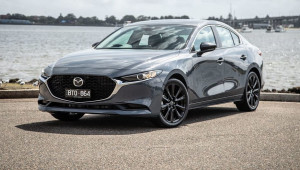 Mazda3 2023 ra mắt trong quý 2 năm nay: Chỉ có màn hình lớn hơn và bổ sung màu sơn mới