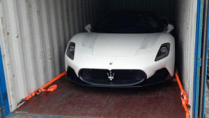 Siêu phẩm Maserati MC20 thứ 2 cập bến Việt Nam