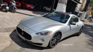 Chạm mặt Maserati GranTurismo của Đại gia Trung Nguyên trên phố Sài Gòn