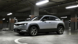 Mazda MX-30 - xe điện đầu tiên của hãng xe Nhật chốt giá 760 triệu VNĐ tại Mỹ