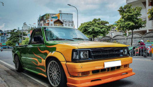 Ngắm nhìn Mazda B2200 đời “cổ lỗ sĩ” độ phong cách JDM cực chất