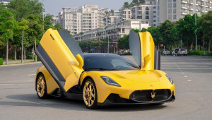 “Siêu phẩm” Maserati MC20 mạ vàng độc nhất Việt Nam lên sàn xe cũ với giá bán gần 17 tỷ đồng