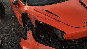 McLaren 720S gặp tai nạn nghiêm trọng, “khổ chủ” khóc ròng khi đây chỉ là xe cho thuê