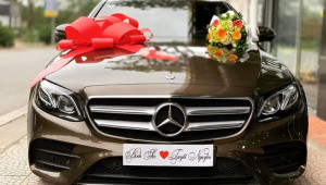 Chồng soái ca lại xuất hiện dịp 8/3: Tặng vợ Mercedes E300 AMG trị giá 2,5 tỷ VNĐ