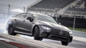 Mercedes-AMG chuyển dần sang động cơ điện hóa và dẫn động 4 bánh