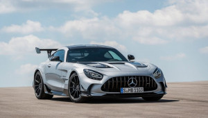 Mercedes-AMG GT Black Series chính thức ra mắt, tốc độ tối đa lên tới 325 km/h