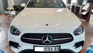 Chiếc Mercedes-Benz E-Class được rao bán hơn 6 tỷ đồng