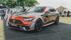 Mercedes-AMG C63 thế hệ mới âm thầm xuất hiện trước công chúng: Xe thể thao mạnh 671 mã lực