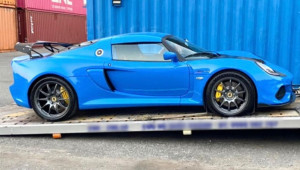 “Hàng hiếm” Lotus Exige Sport 420 đầu tiên về Việt Nam