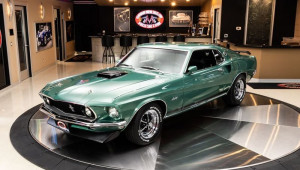 Ngắm Ford Mustang GT R-Code hơn 50 tuổi có nước sơn tuyệt đẹp, giá 