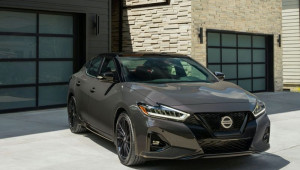 Nissan Maxima 2021 tiếp tục tăng giá, lên tới 1 tỷ VNĐ, đắt ngang đối thủ Toyota Avalon